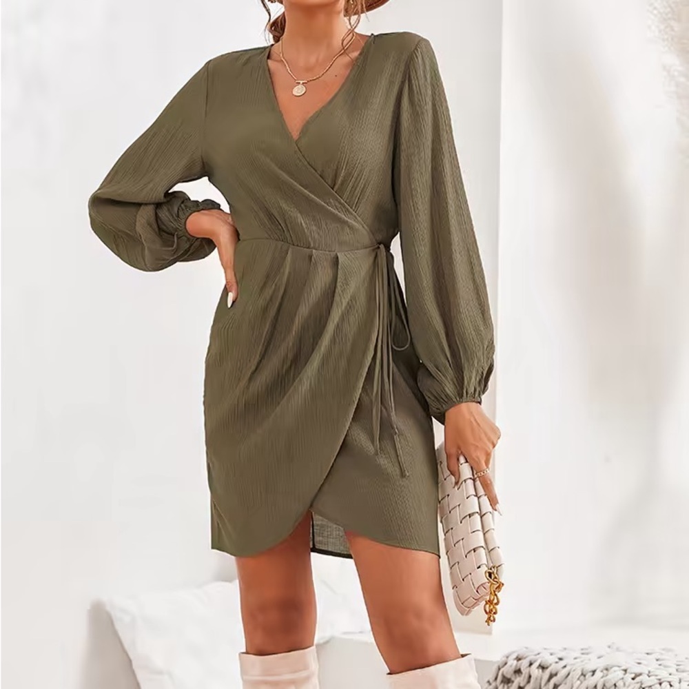 Cupshe Madelyn Peasant Sleeve Wrap Dress NWT Small Swim Cover Up